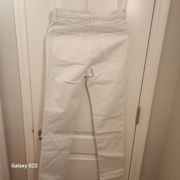 Rag & Bone White Jeans. Looks like High rise/straight fit. NWT. Size 26. - Picture 5 of 10